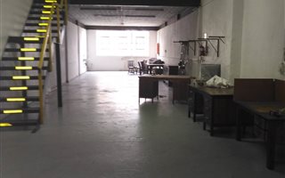 191 m² Industrial space in New Germany