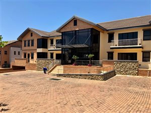 1070 m² Commercial space in Tijger Valley and surrounds
