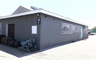 1692 m² Industrial space in Ashburnham