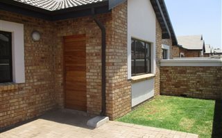 2 Bedroom Townhouse in Beyers Park