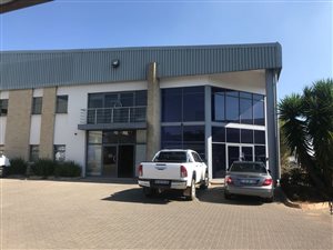 908 m² Industrial space in Randjespark