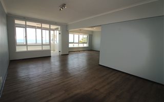 2 Bedroom Apartment in Mouille Point
