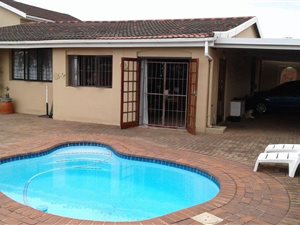6 Bed House in Woodhaven