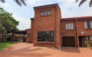 2 Bedroom Duplex in Shelly Beach