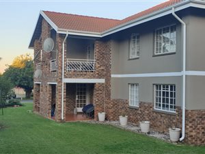 2 Bed Apartment in Elarduspark