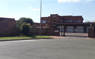 2 Bedroom Townhouse in Mayfield Park