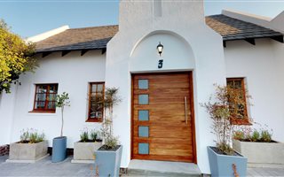 3 Bedroom House in Willaway