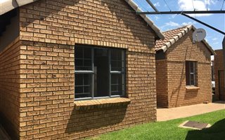 2 Bedroom Apartment in Halfway Gardens