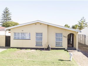 3 Bed House in Goodwood Estate