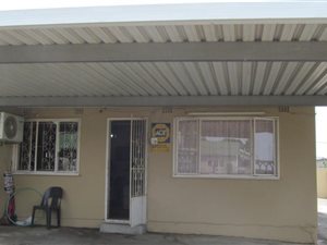2 Bed Townhouse in Caneside