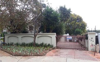 8 Bedroom House in Wingate Park
