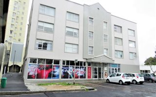 200 m² Commercial space in Strand Central