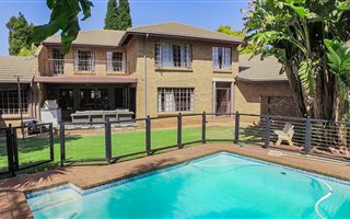 6 Bedroom House in Eldoraigne