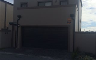 4 Bedroom House in Parklands North