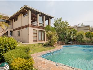 5 Bedroom House in Bergsig