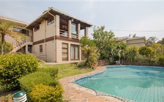 5 Bedroom House in Bergsig
