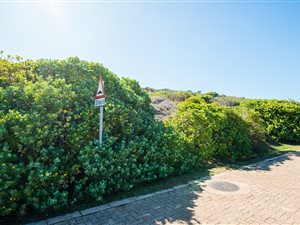 2983 m² Land available in Herolds Bay
