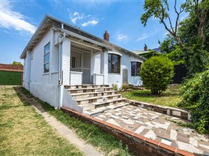 3 Bed House in Kensington