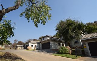 3 Bedroom House in Sonheuwel