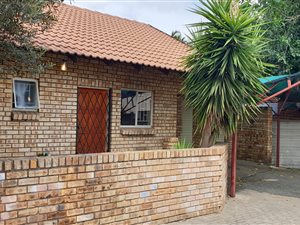 3 Bedroom Simplex in Bo Dorp