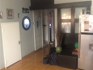 2 Bed Duplex in Freeway Park