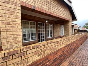 2 Bed Simplex in Die Hoewes