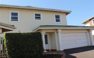 4 Bedroom Duplex in Mt Edgecombe