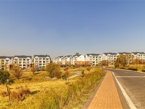 1 Bed Apartment in Linbro Park