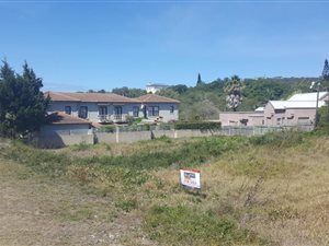 736 m² Land available in Seaside Longships