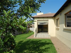 3 Bed House in Thatchfield