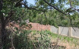600 m² Land available in Drum Rock