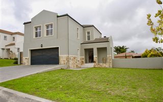 4 Bedroom House in Avalon Estate
