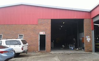 250 m² Industrial space in Briardene