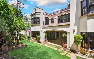 5 Bedroom Cluster in Melrose North