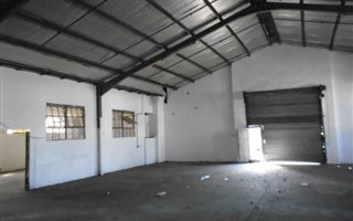 1315 m² Industrial space in Pineside