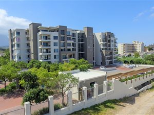 3 Bed Apartment in Plumstead