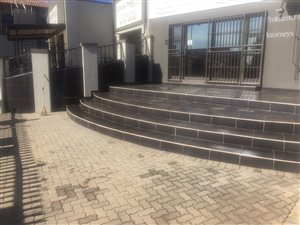 630 m² Office Space in Eldoraigne