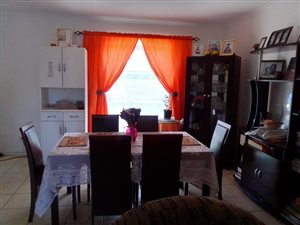 5 Bed House in Kuilsriver