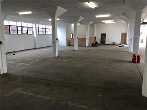 665 m² Commercial space in New Germany