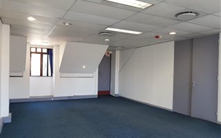 185 m² Commercial space in Houghton Estate