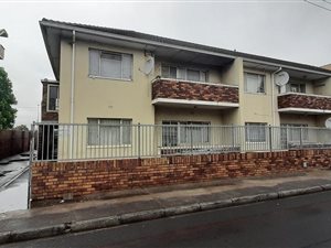 2 Bed Apartment in Parow Central