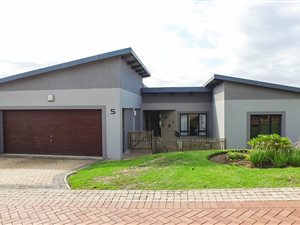 4 Bed House in Palm Lakes Estate