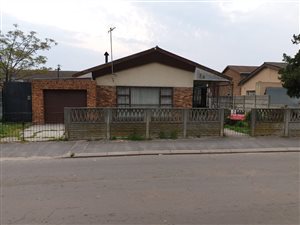 4 Bed House in Bellville South