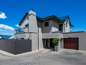 3 Bed Duplex in Meyersdal Nature Estate