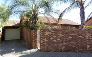 2 Bedroom Townhouse in Meyerspark