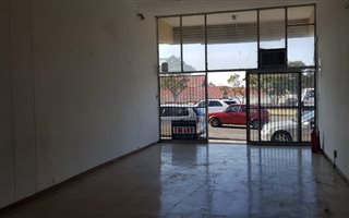 82 m² Commercial space in Amalinda