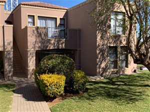 3 Bed Flat in Jansen Park