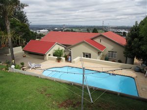 4 Bed House in Sunnyrock