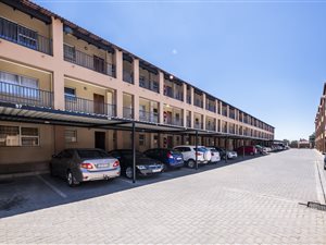 2 Bedroom Apartment in Turffontein