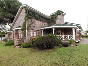 3 Bed House in Seaside Longships